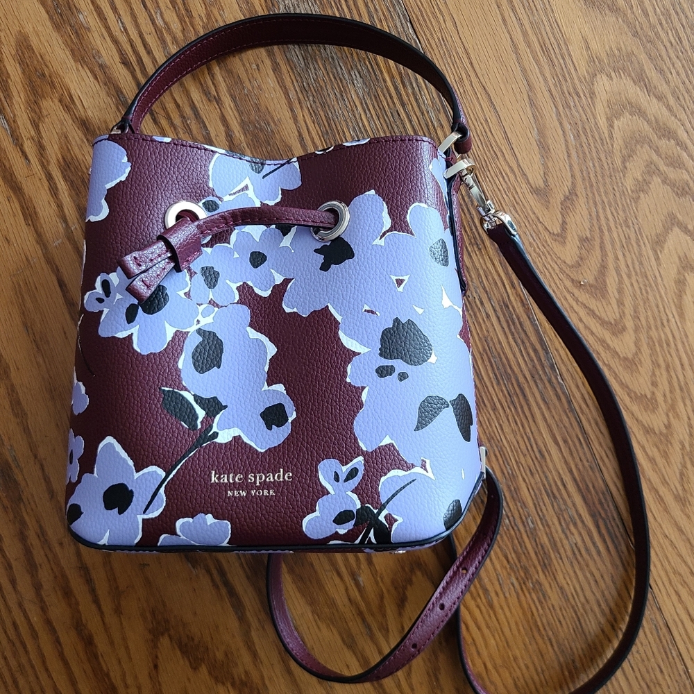 👀50% OFF 👀 NWT‼️ STUNNING Kate Spade ♠️ small bucket bag purse - Picture 7 of 16
